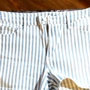 Universal Thread, 12 bule and white striped denim